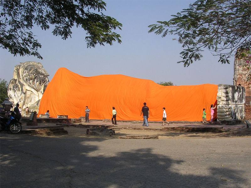 Liegender Buddha Wat Lokayasutharam