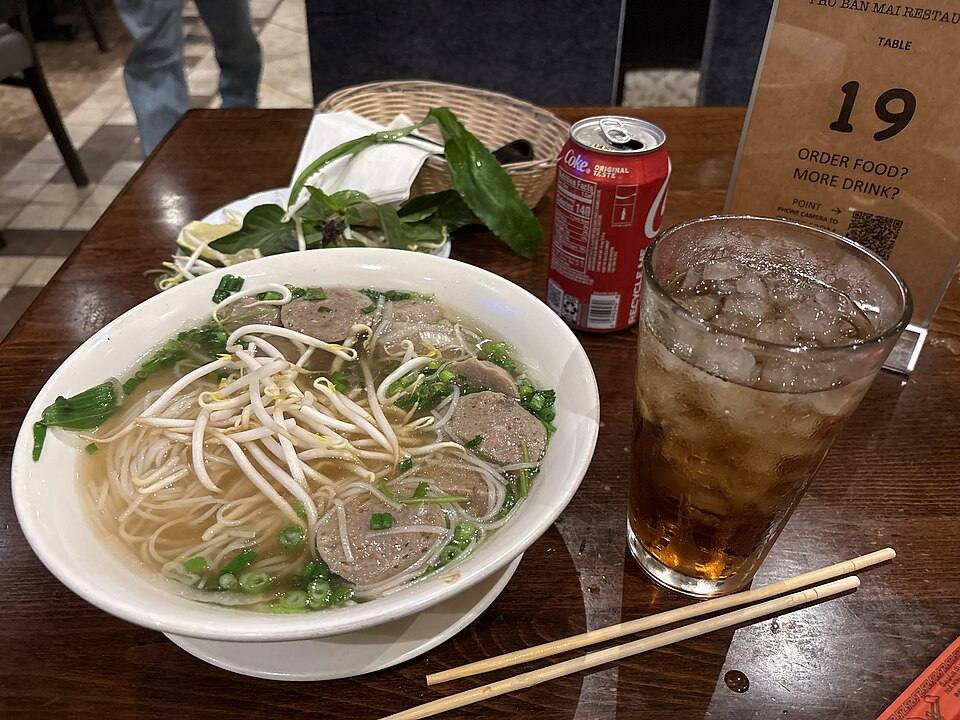 Phở Hòa Pasteur